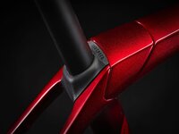 Trek Domane SLR 9 AXS 50 Metallic Red Smoke to Red Carb